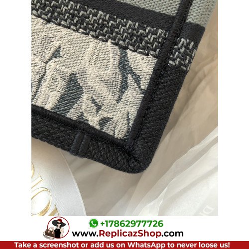 Dior Book Tote Mini 22.5cm - Image 5