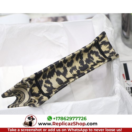 Dior Book Tote Mini 22.5cm - Image 9