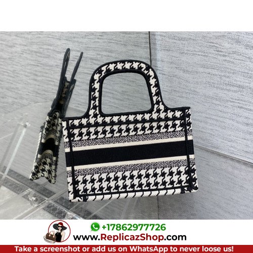 Dior Book Tote Mini 22.5cm - Image 7