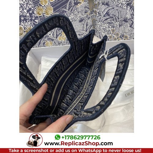 Dior Book Tote Mini 22.5cm - Image 3