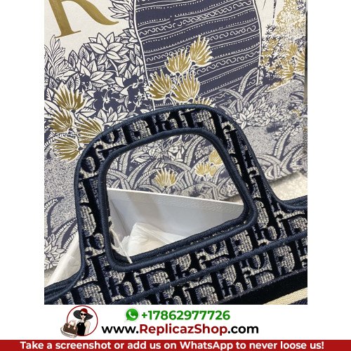 Dior Book Tote Mini 22.5cm - Image 4