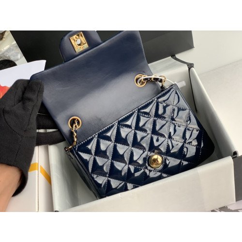 Chanel Flap Bag 17cm (Mini) - Image 3