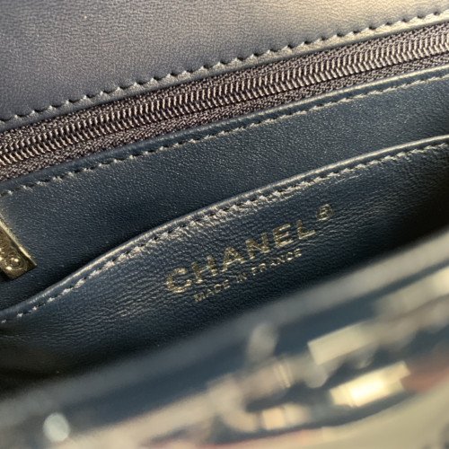 Chanel Flap Bag 17cm (Mini) - Image 10