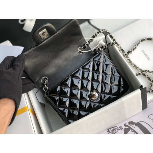 Chanel Flap Bag 17cm (Mini) - Image 3