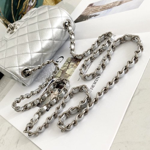 Chanel Flap Bag 17cm (Mini) - Image 5