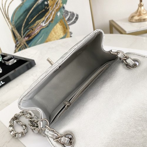 Chanel Flap Bag 17cm (Mini) - Image 9