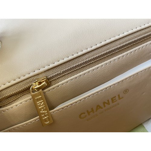 Chanel Flap Bag 17cm (Mini) - Image 10