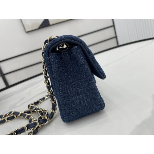 Chanel Flap Bag 20cm (Mini) - Image 2