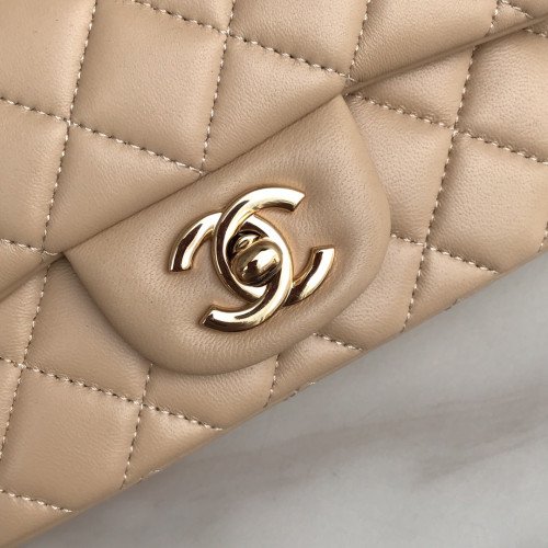 Chanel Flap Bag 20cm (Mini) - Image 2