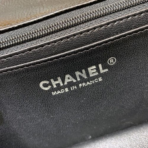 Chanel Flap Bag 20cm (Mini) - Image 6