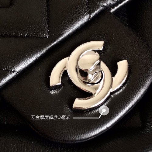 Chanel Flap Bag 20cm (Mini) - Image 4
