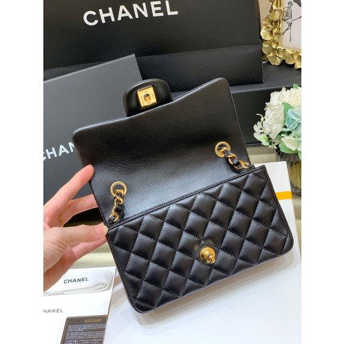 Chanel Flap Bag 20cm (Mini) - Image 9