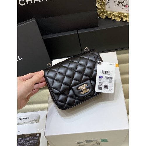 Chanel Flap Bag 17cm (Mini)