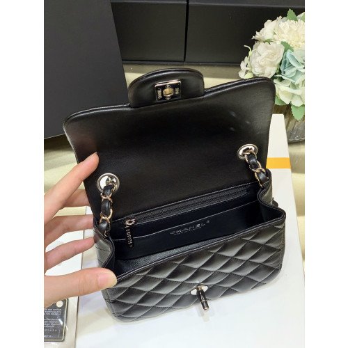 Chanel Flap Bag 17cm (Mini) - Image 8