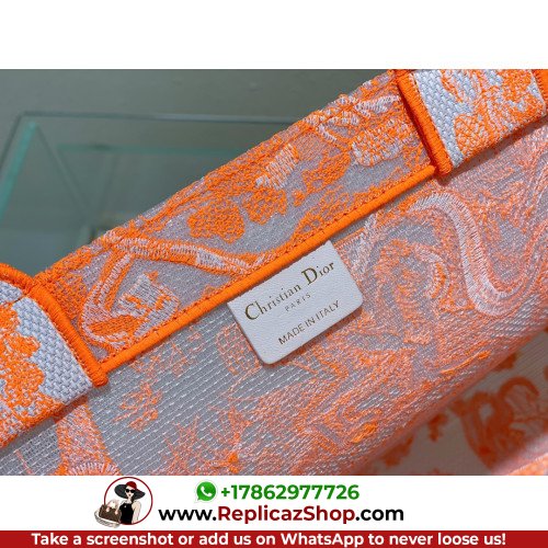 Dior Book Tote Large 42cm - Image 9