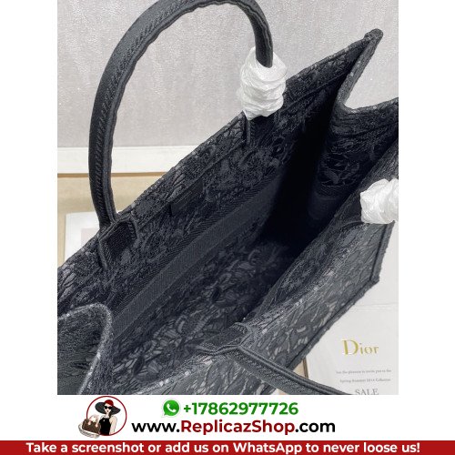 Dior Book Tote Large 42cm - Image 9