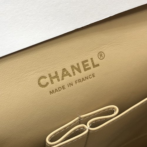 Chanel Flap Bag 25cm (Medium) - Image 8