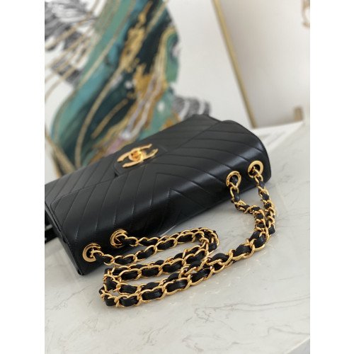 Chanel Flap Bag 30cm (Jumbo) - Image 7