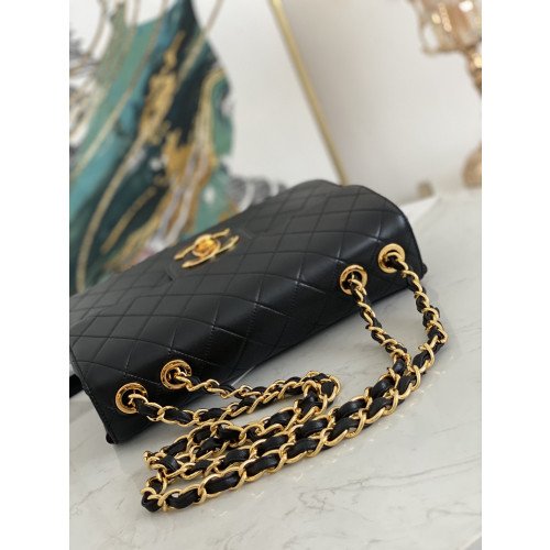 Chanel Flap Bag 30cm (Jumbo) - Image 2