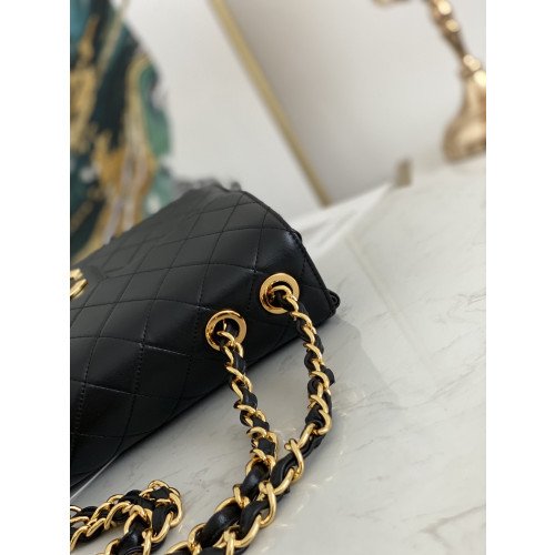 Chanel Flap Bag 30cm (Jumbo) - Image 10