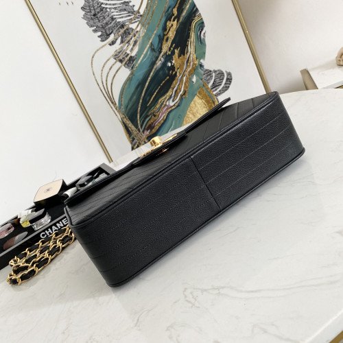 Chanel Flap Bag 30cm (Jumbo) - Image 2