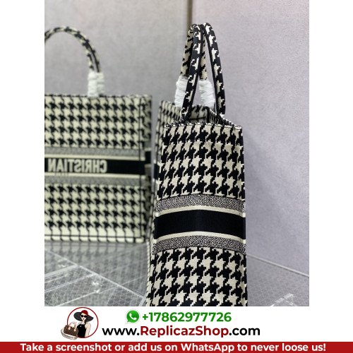 Dior Book Tote Large 42cm - Image 3