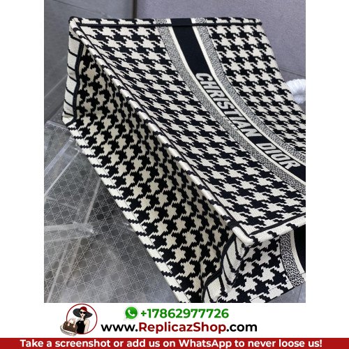 Dior Book Tote Large 42cm - Image 4