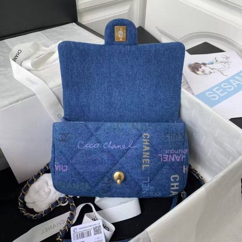 Chanel Flap Bag 20cm (Mini) - Image 6