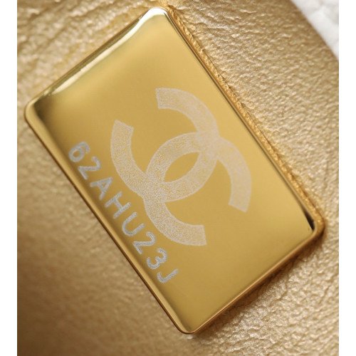 Chanel Flap Bag 20cm (Mini) - Image 2