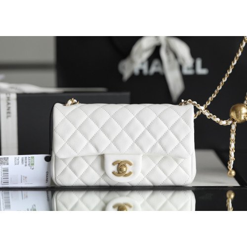 Chanel Flap Bag 20cm (Mini)