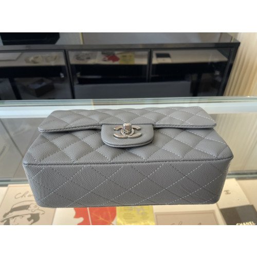 Chanel Flap Bag 20cm (Mini) - Image 10