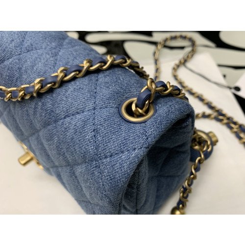 Chanel Flap Bag 20cm (Mini) - Image 3