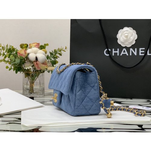 Chanel Flap Bag 20cm (Mini) - Image 8