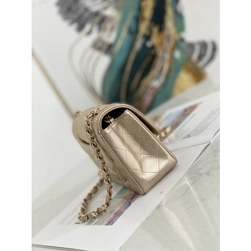 Chanel Flap Bag 20cm (Mini) - Image 4