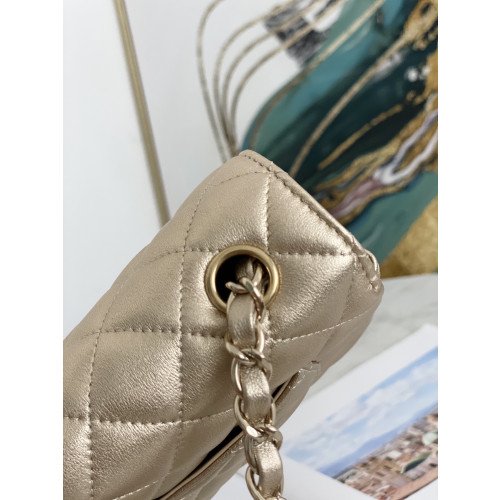 Chanel Flap Bag 20cm (Mini) - Image 7