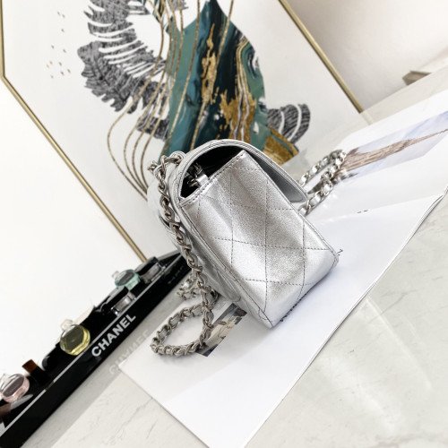 Chanel Flap Bag 20cm (Mini) - Image 4