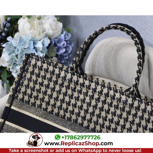 Dior Book Tote Large 42cm - Image 2