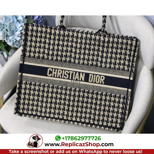 Dior Book Tote Large 42cm - Image 9