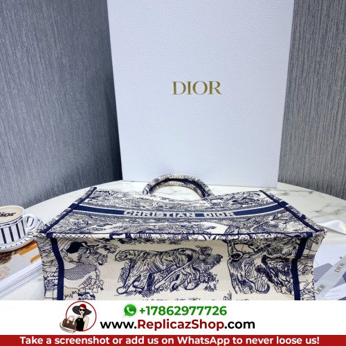 Dior Book Tote Large 42cm - Image 9