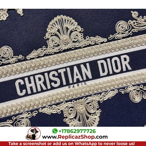 Dior Book Tote Large 42cm - Image 4