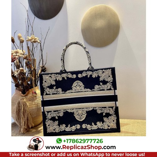 Dior Book Tote Large 42cm - Image 9