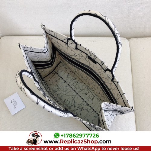 Dior Book Tote Large 42cm - Image 9