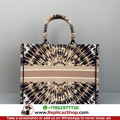 Dior Book Tote Large 42cm - Image 6