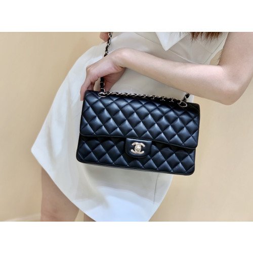 Chanel Flap Bag 25cm (Medium) - Image 9