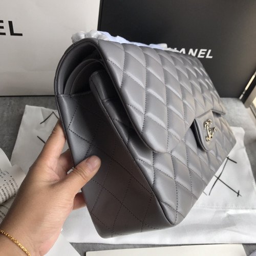 Chanel Flap Bag 30cm (Jumbo) - Image 10