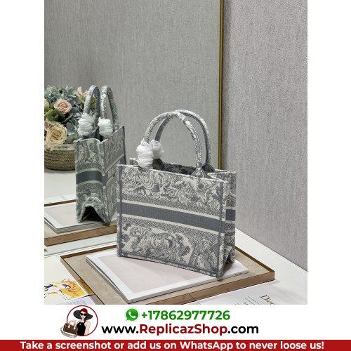 Dior Book Tote Small 26.5cm - Image 2