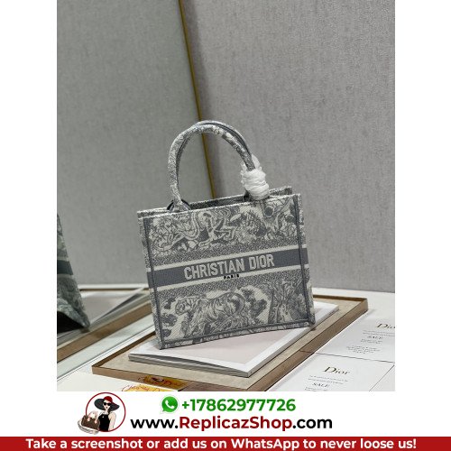 Dior Book Tote Small 26.5cm - Image 4