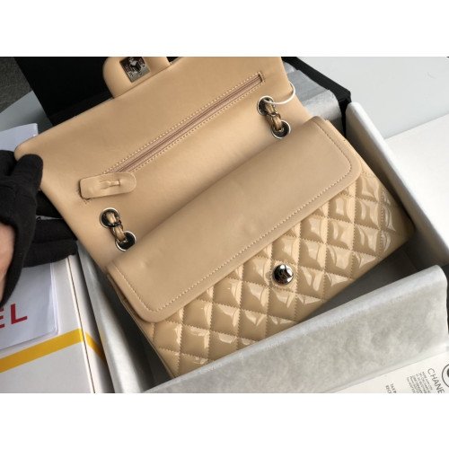 Chanel Flap Bag 25cm (Medium) - Image 8