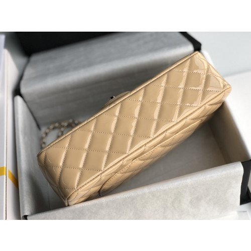 Chanel Flap Bag 25cm (Medium) - Image 9