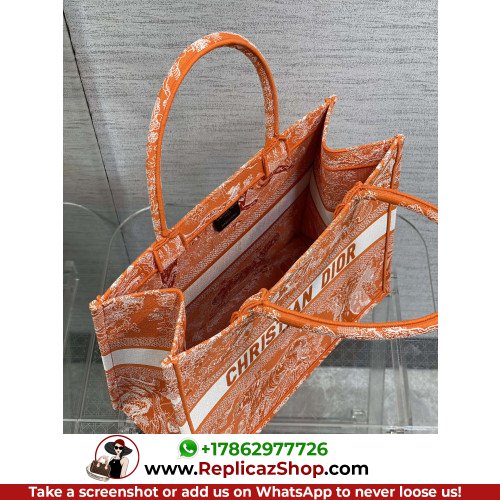 Dior Book Tote Medium 36cm - Image 10
